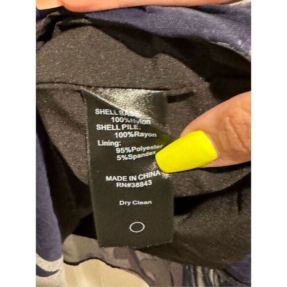 NWOT Sam Edelman Burnout Flutter Sleeves Velvet Floral Flare Sheath Hem Dress 4 - Picture 5 of 16